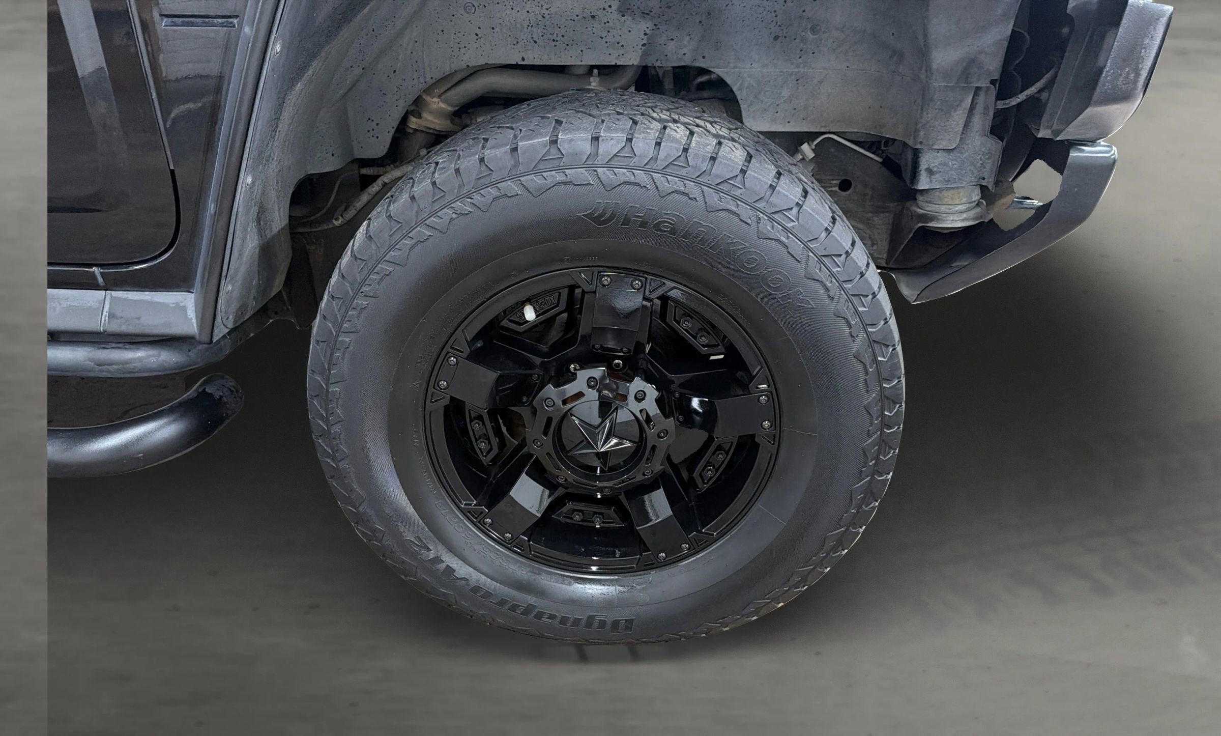 Used 2003 HUMMER H2 w/ Preferred Equipment Group image 18