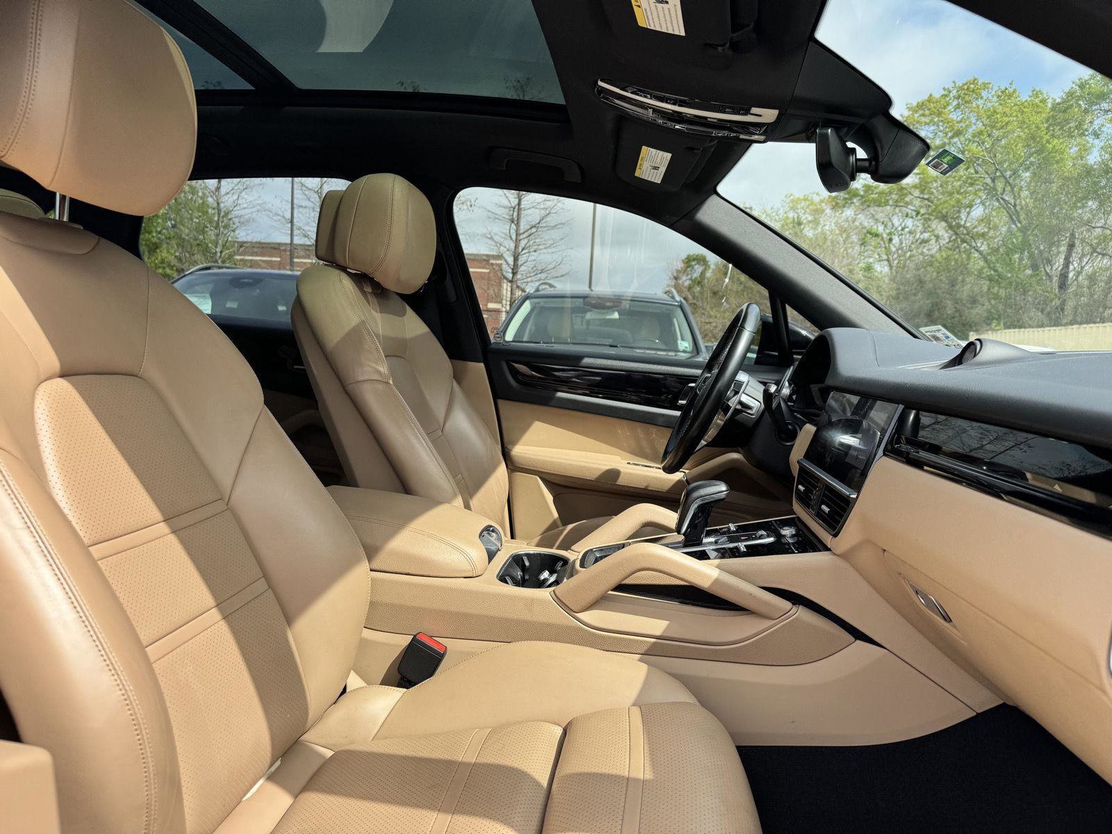 Used 2019 Porsche Cayenne image 29