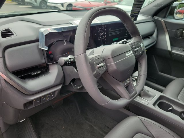 New 2027 Kia Seltos X-Line S w/ X-Line S Premium Package AWD/4WD image 19