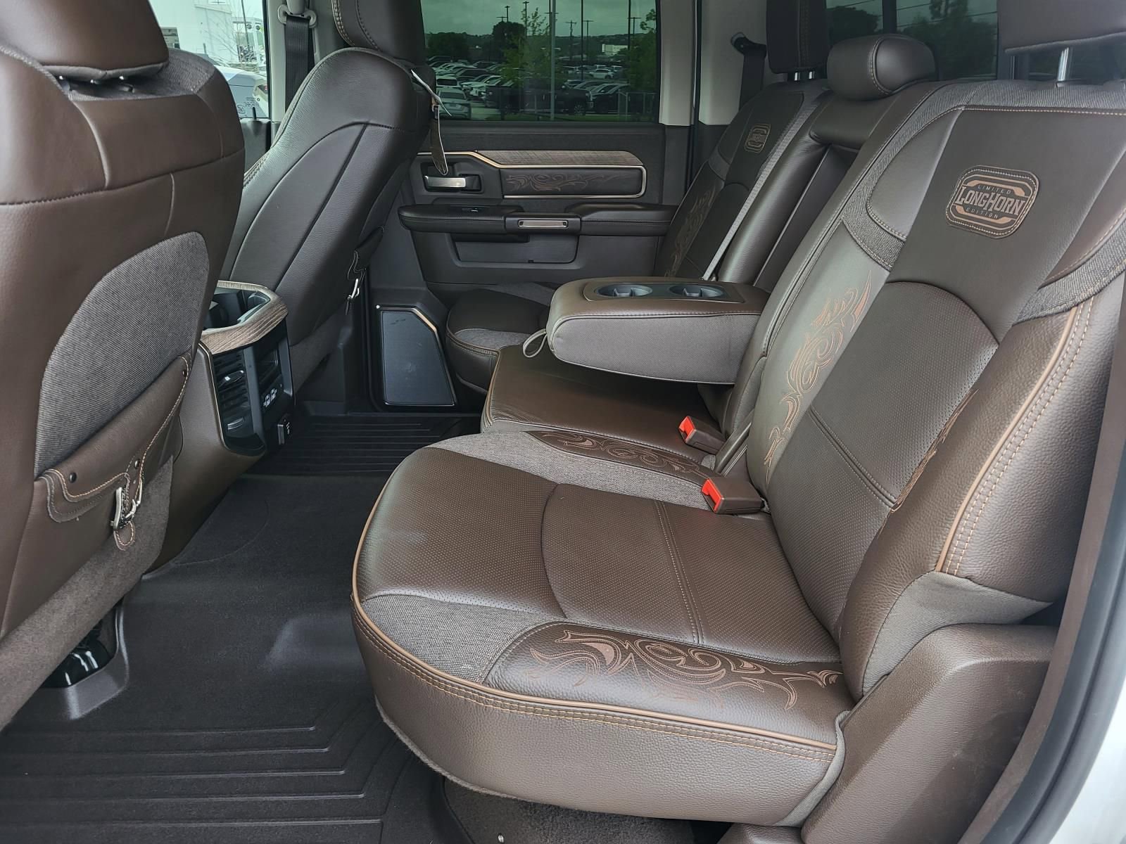 Used 2025 RAM 3500 Longhorn image 10