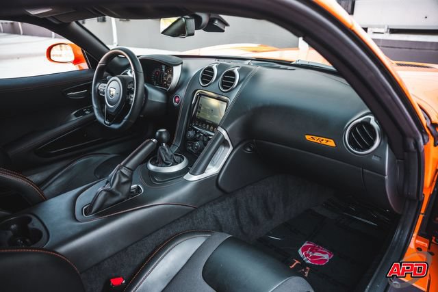 Used 2014 SRT Viper SRT-10 RWD image 23