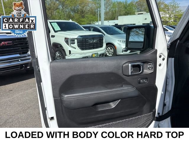 Used 2023 Jeep Wrangler Unlimited Sahara w/ Cold Weather Group AWD/4WD image 35