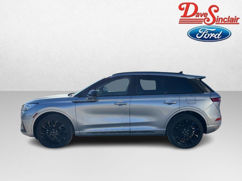Used 2023 Lincoln Corsair Reserve w/ Jet Appearance Package image 10