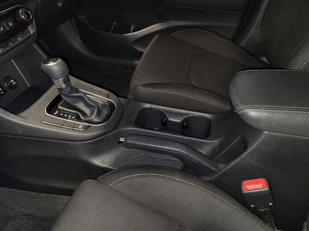 Used 2019 Hyundai Elantra GT image 26