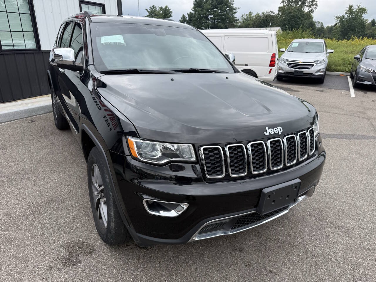 Used 2021 Jeep Grand Cherokee Limited w/ Luxury Group II AWD/4WD image 4