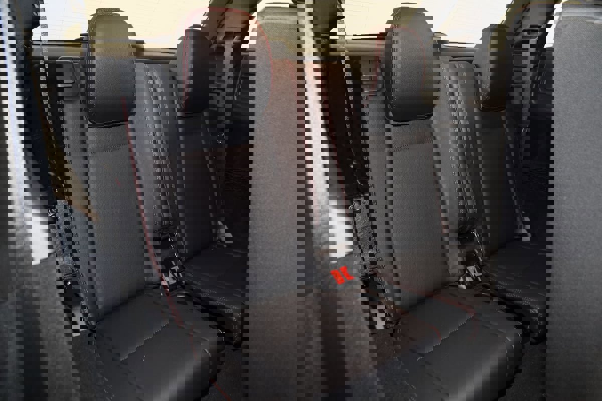 Used 2022 Mercedes-Benz GLE 53 AMG 4MATIC w/ 3rd Row Seat Package image 17