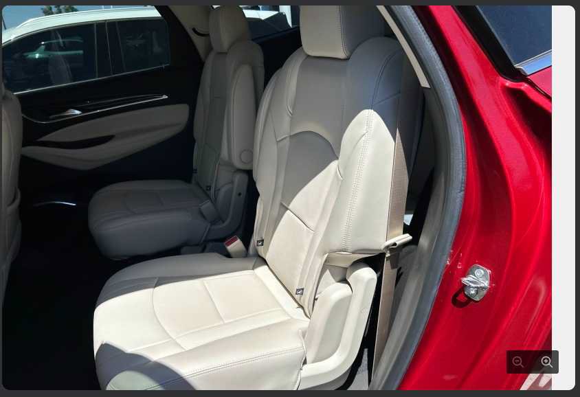 Used 2023 Buick Enclave Essence FWD image 6