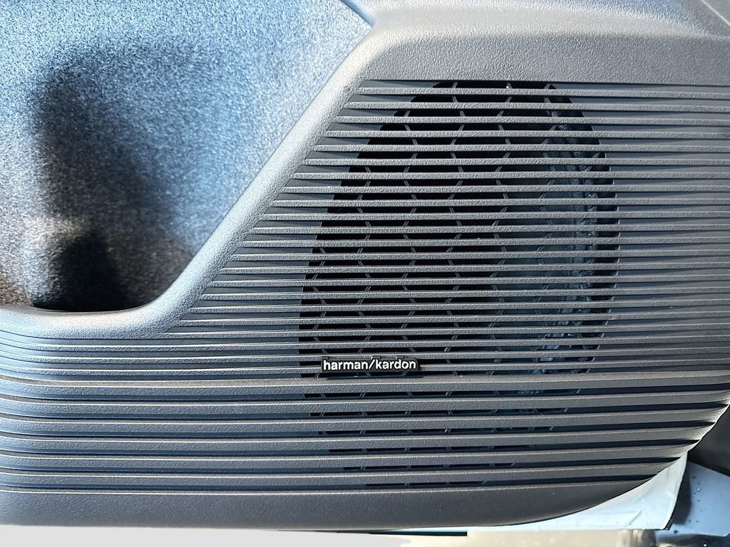 New 2026 Subaru Outback Limited XT image 17