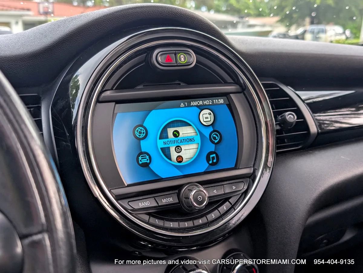 Used 2020 MINI Cooper Convertible image 64