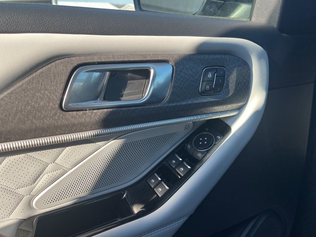 New 2026 Ford Explorer Platinum w/ LUX Leather Package image 15