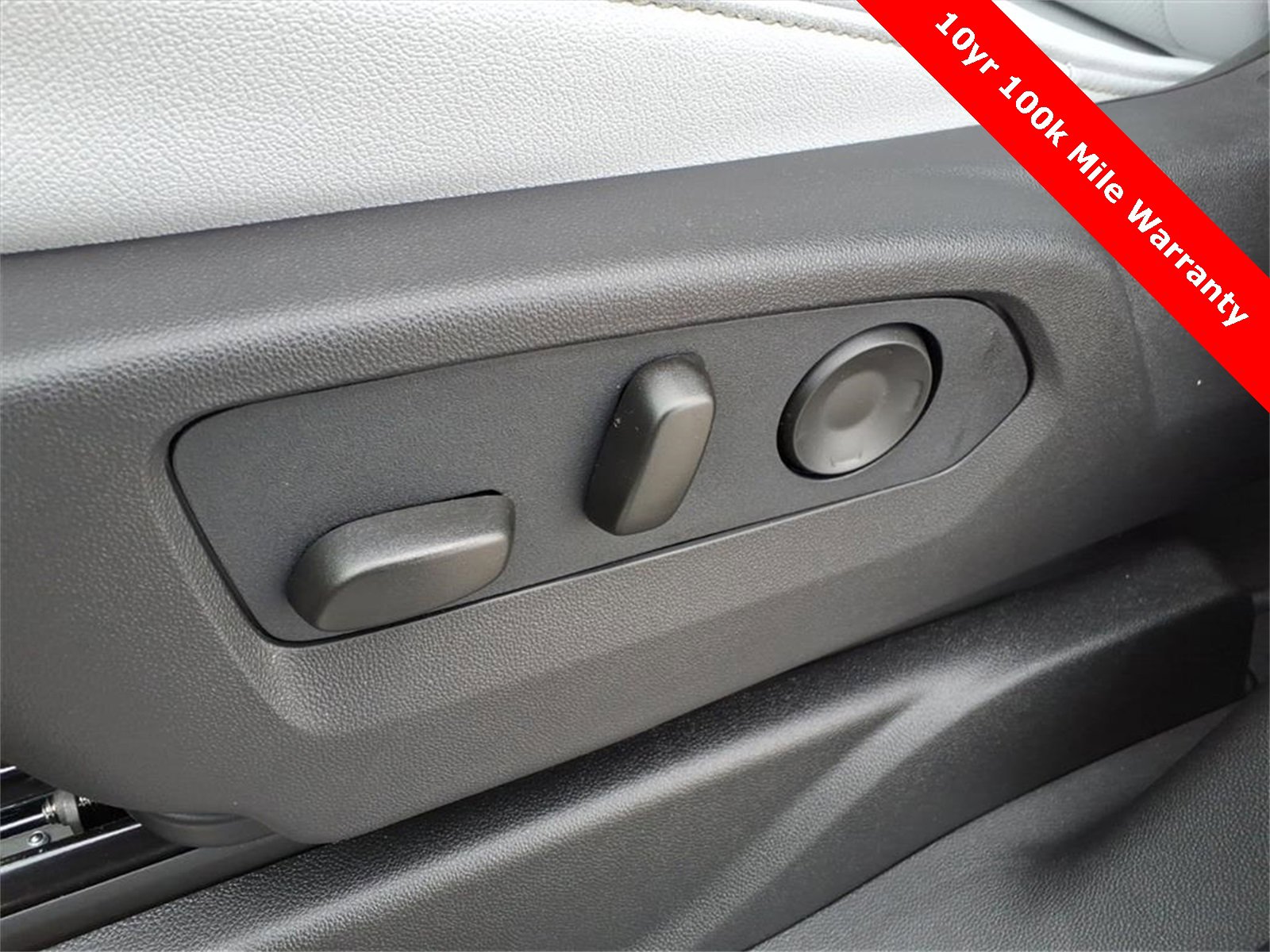 New 2026 Chevrolet Tahoe Premier w/ Sun And Tow Package image 18