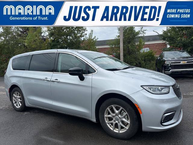 Certified 2024 Chrysler Pacifica Touring-L