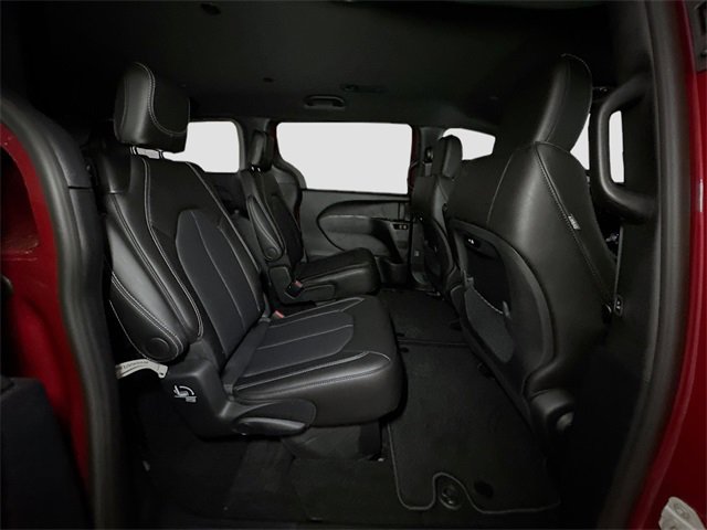 New 2026 Chrysler Pacifica Select image 31