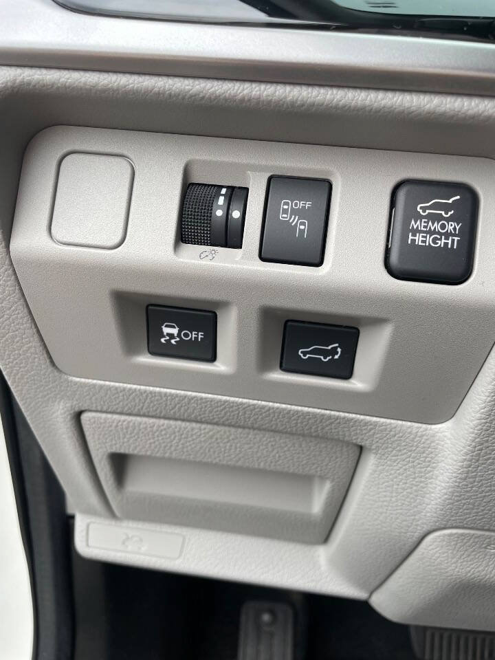 Used 2017 Subaru Forester 2.5i Limited w/ Popular Package #1 AWD/4WD image 20