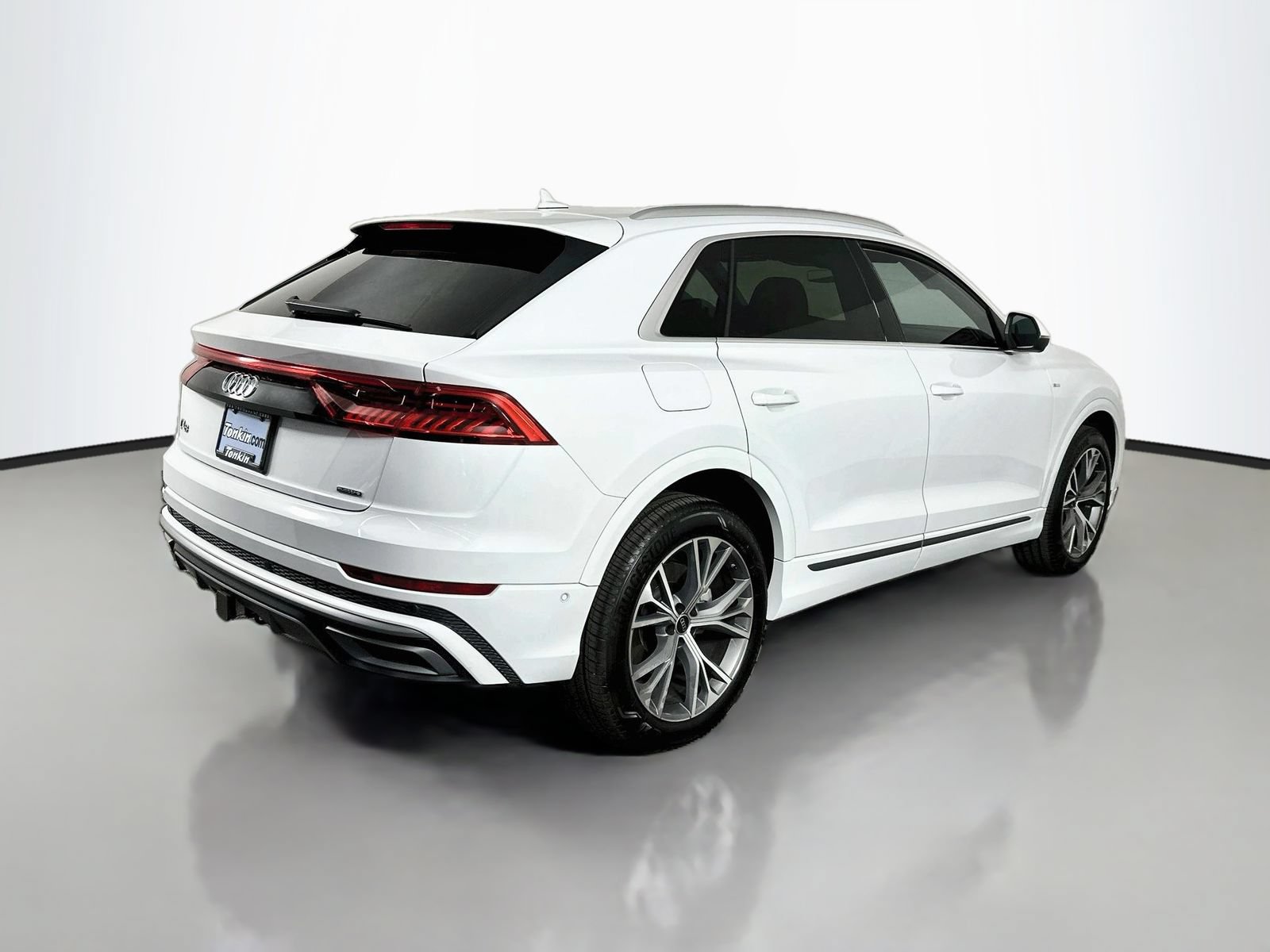 Used 2023 Audi Q8 Premium Plus w/ Premium Plus Package AWD/4WD image 7