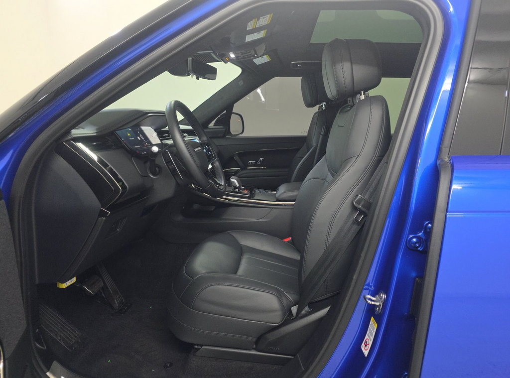 Used 2025 Land Rover Range Rover Sport Autobiography AWD/4WD image 6