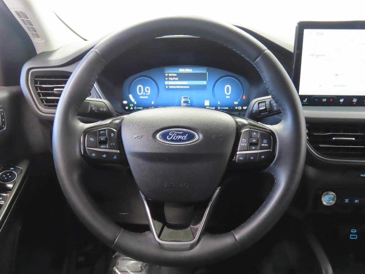 Used 2023 Ford Escape Platinum AWD/4WD image 11