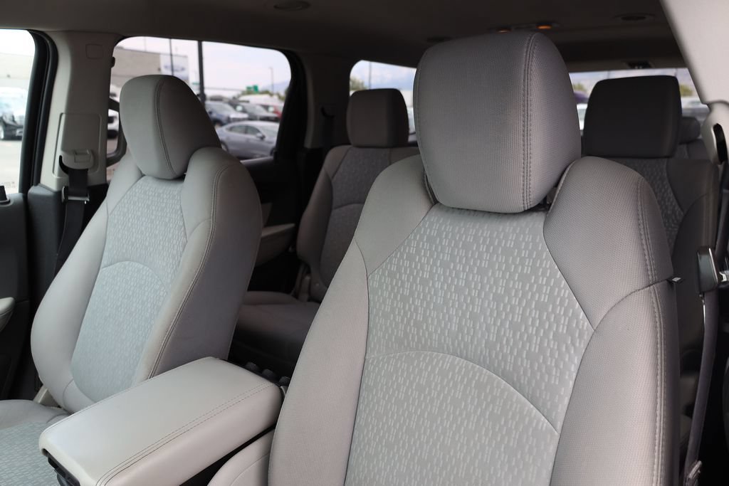 Used 2011 GMC Acadia SL AWD/4WD image 16