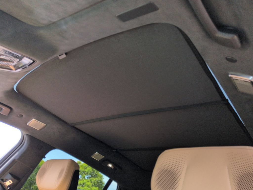 Certified 2025 Cadillac Escalade IQ Luxury 2 AWD/4WD image 19