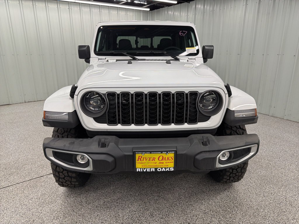 New 2026 Jeep Gladiator Sport AWD/4WD image 2