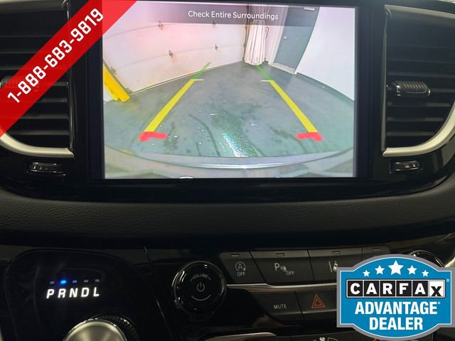 Used 2023 Chrysler Pacifica Touring-L FWD image 16