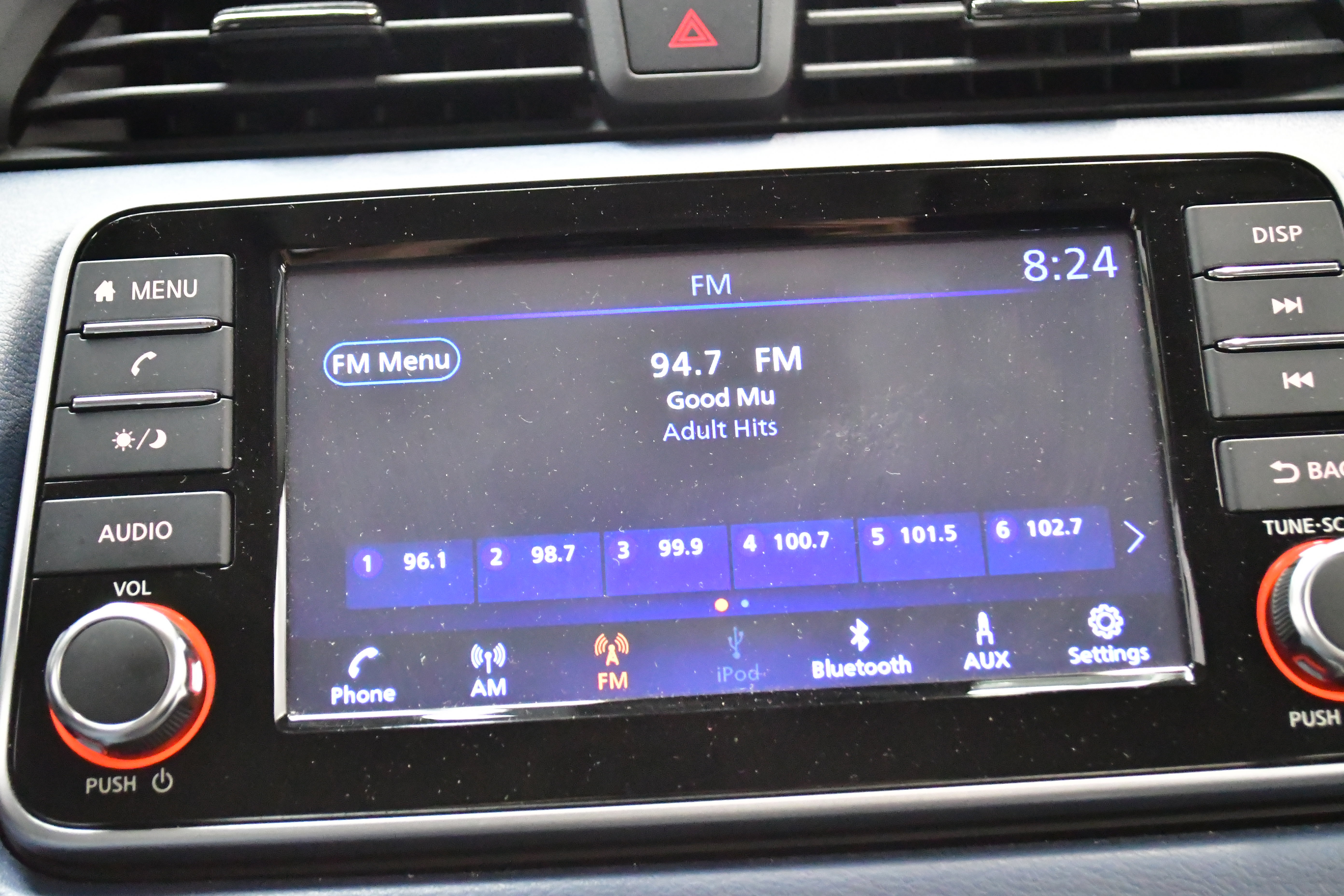 Used 2025 Nissan Versa SV image 43