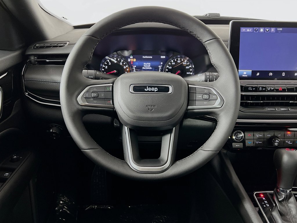 New 2026 Jeep Compass Latitude AWD/4WD image 11