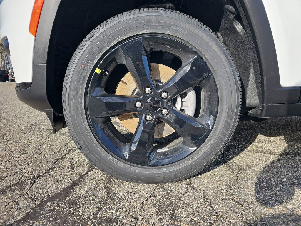 New 2025 Jeep Grand Cherokee L Altitude image 22