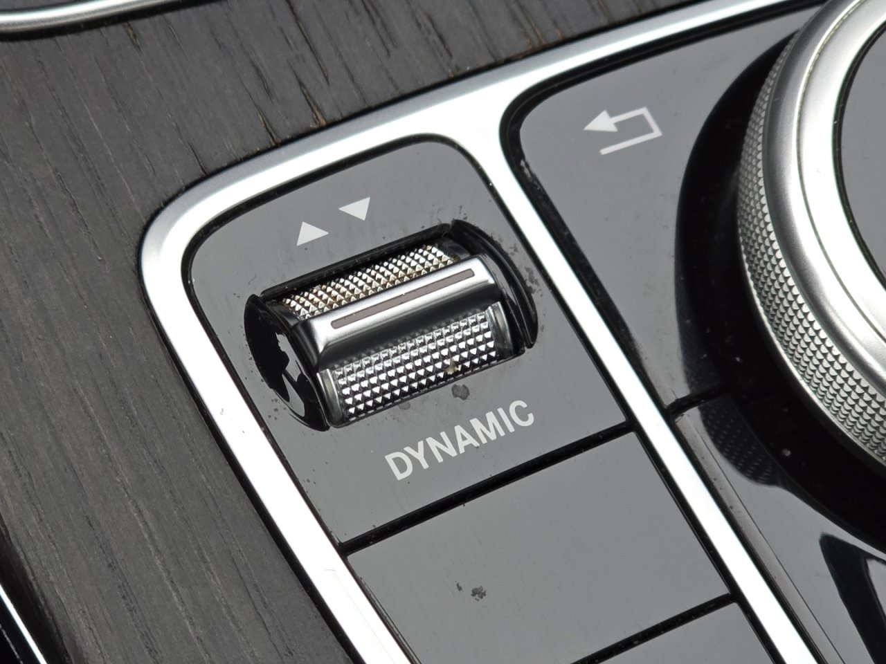 Used 2020 Mercedes-Benz C 300 4MATIC Sedan image 8