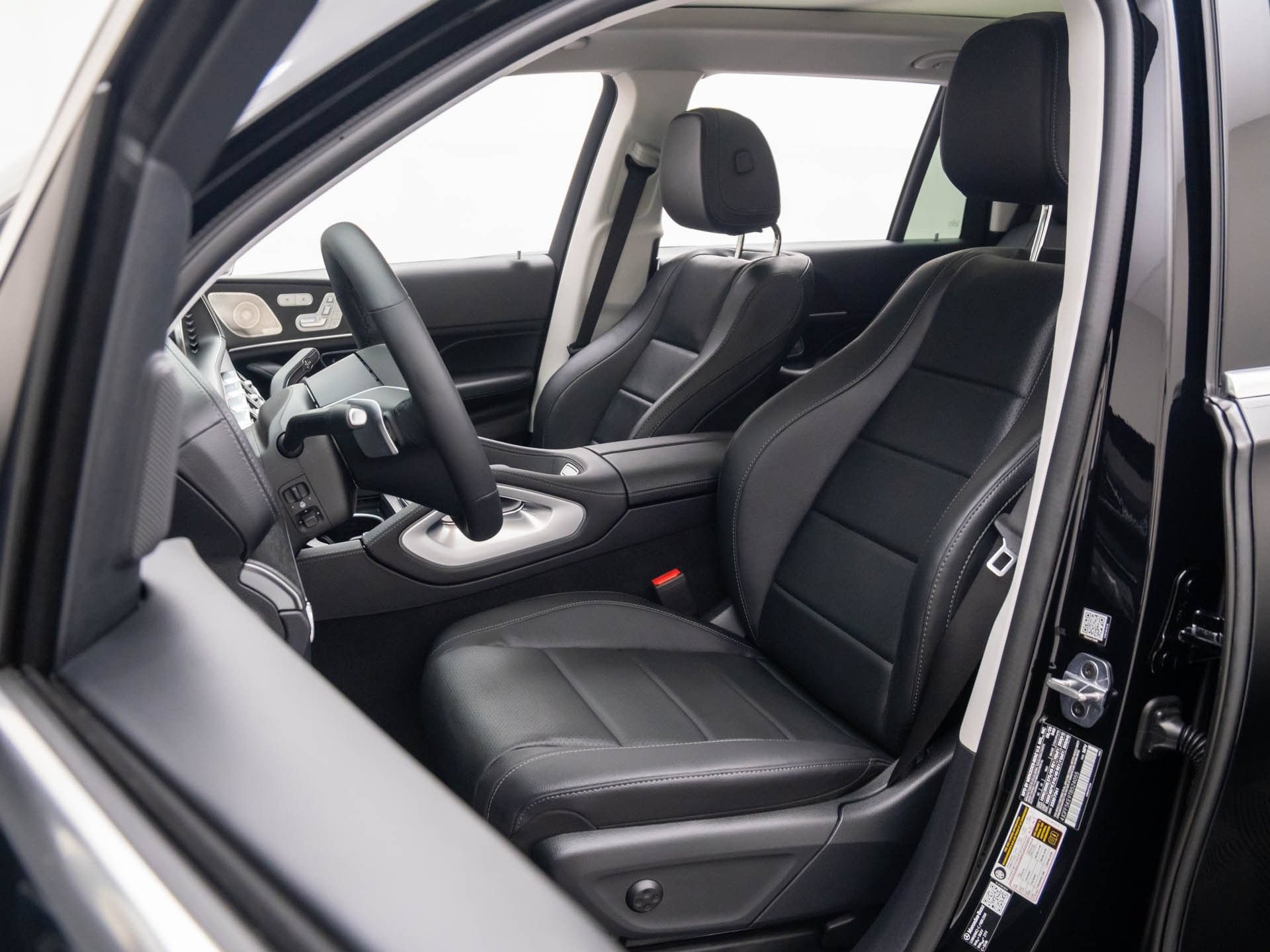New 2026 Mercedes-Benz GLS 450 4MATIC image 14