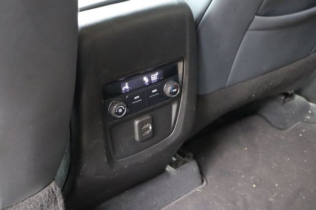 Used 2021 Buick Enclave Essence FWD image 20