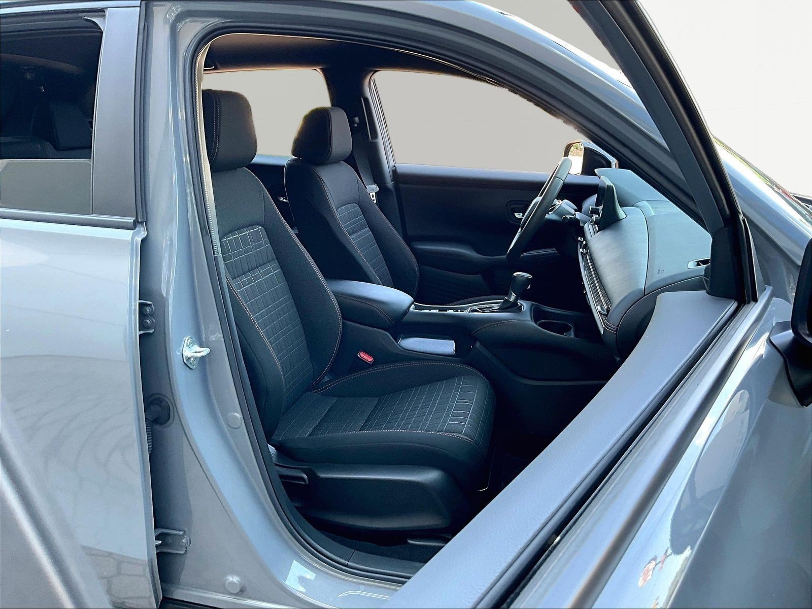 Used 2024 Honda HR-V Sport image 27