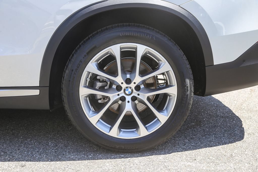 Used 2023 BMW X5 sDrive40i w/ Parking Assistance Package RWD image 8