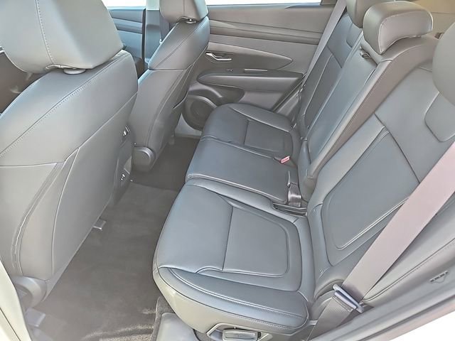 Used 2025 Hyundai Tucson SEL FWD image 12