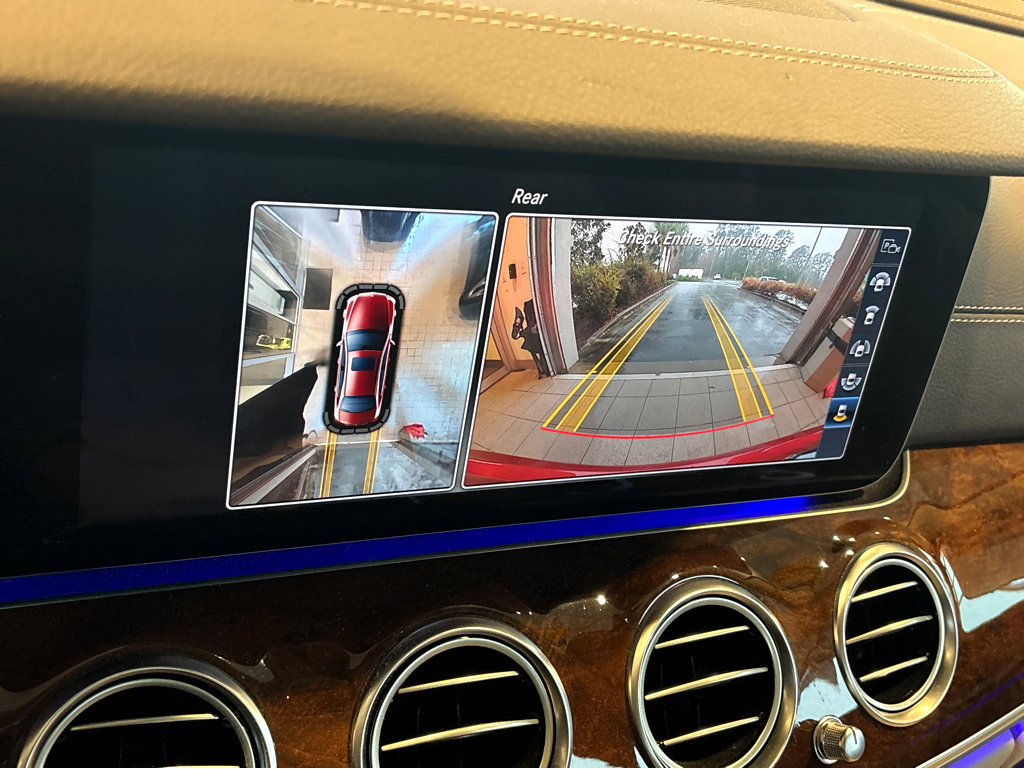 Used 2017 Mercedes-Benz E 300 4MATIC image 13