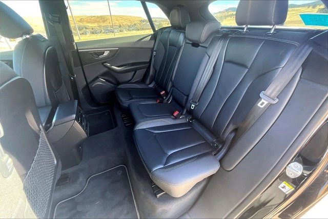 Used 2019 Audi Q8 Premium image 22