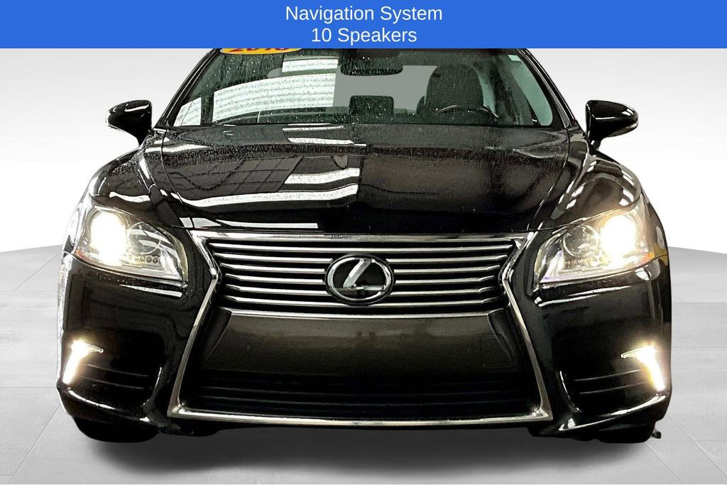 Used 2016 Lexus LS 460 w/ Comfort Package image 2