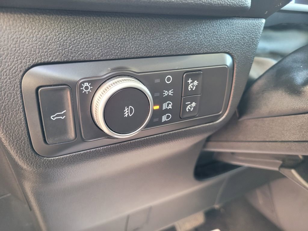 Used 2021 Ford Escape Titanium image 25