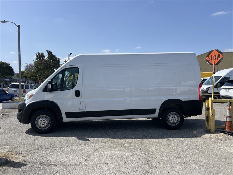 Used 2023 RAM ProMaster 2500 FWD image 4