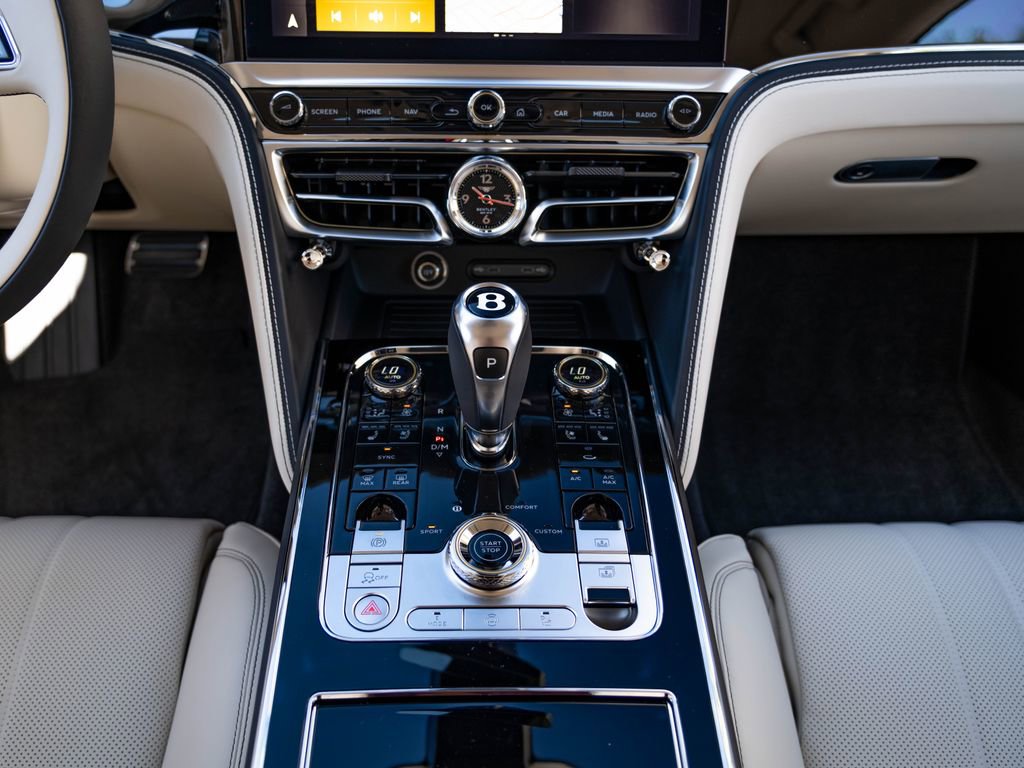 New 2026 Bentley Flying Spur Plug-In Hybrid AWD/4WD image 32