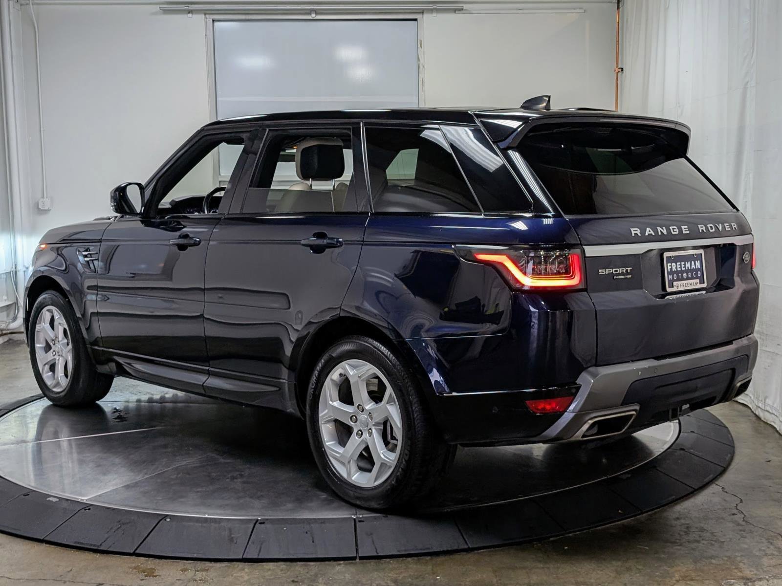 Used 2020 Land Rover Range Rover Sport HSE image 6