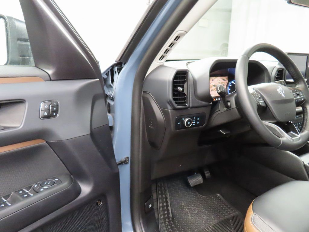Used 2024 Ford Bronco Sport Outer Banks w/ Tech Package AWD/4WD image 44