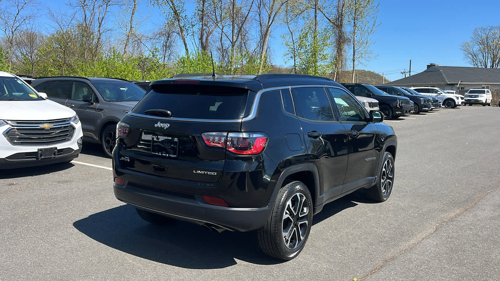 Used 2022 Jeep Compass Limited AWD/4WD image 7