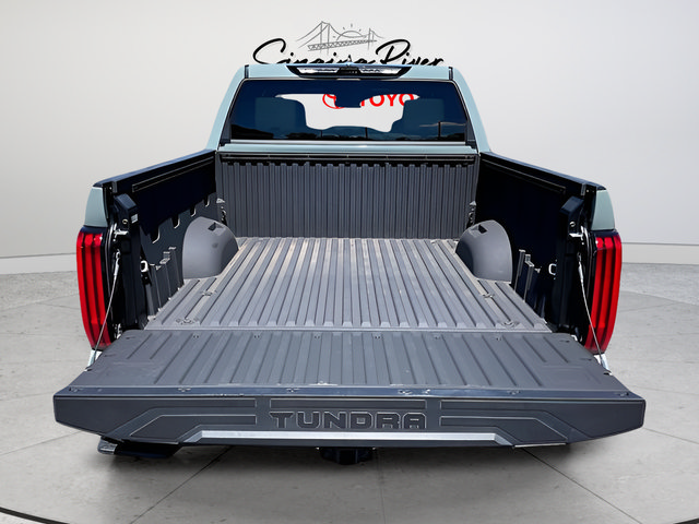 Used 2025 Toyota Tundra Limited AWD/4WD image 29