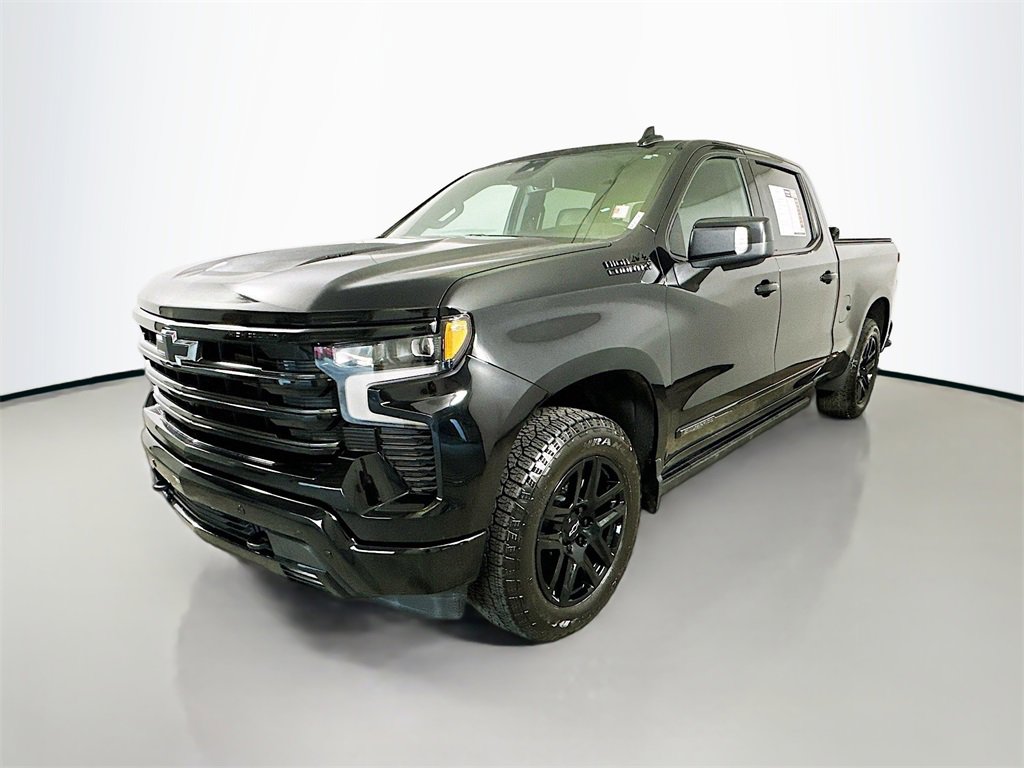 Used 2024 Chevrolet Silverado 1500 High Country w/ Midnight Edition image 3