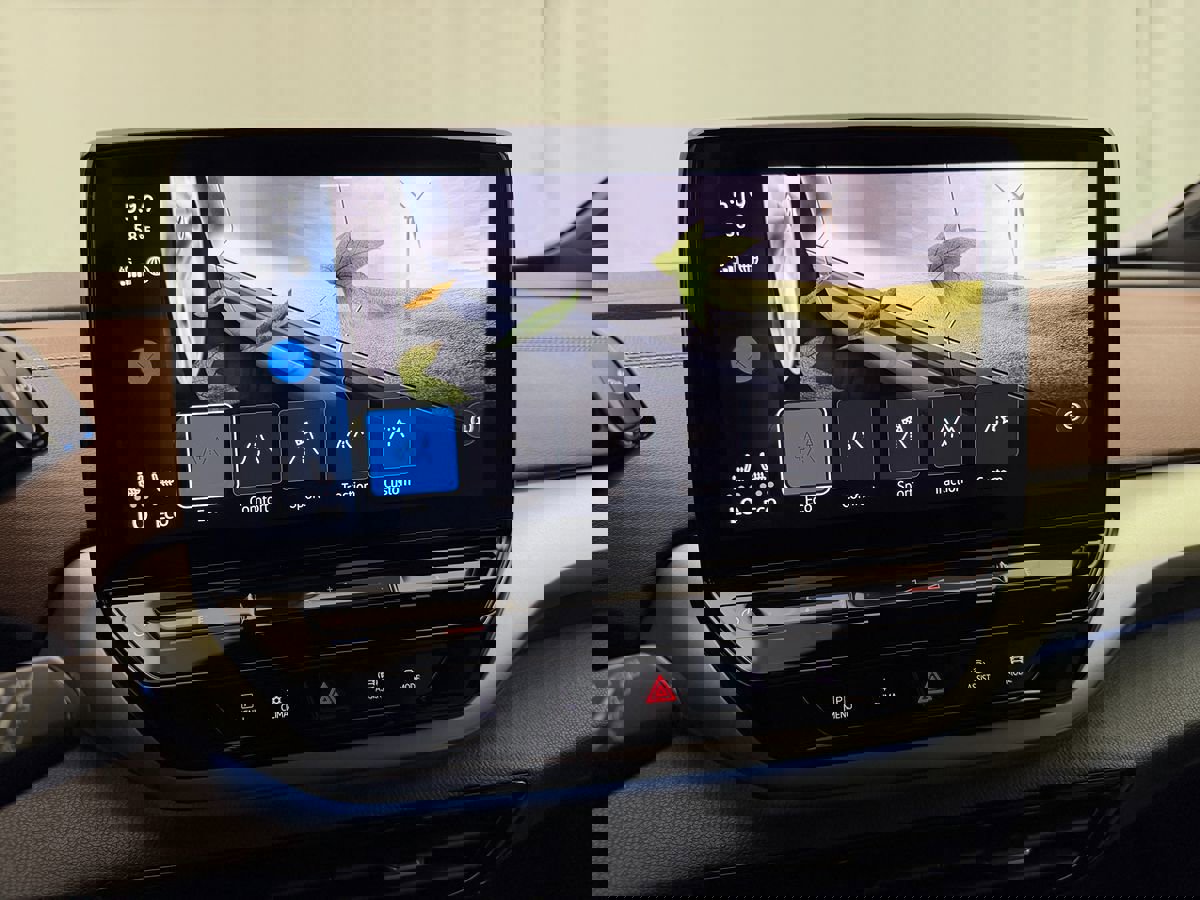 Used 2023 Volkswagen ID.4 Pro image 26