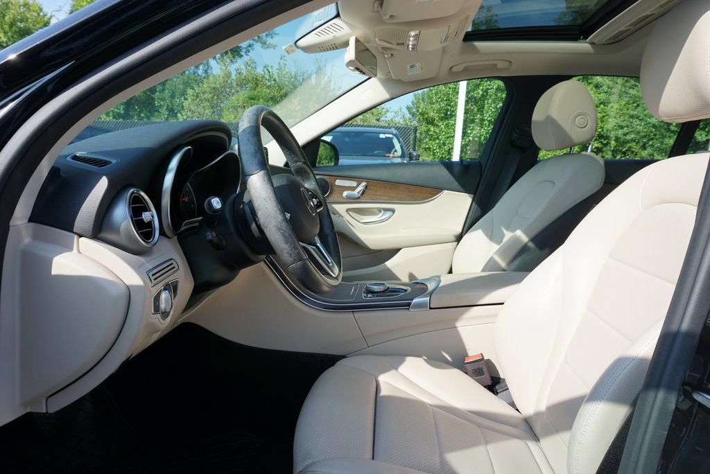 Certified 2020 Mercedes-Benz C 300 4MATIC Sedan image 11