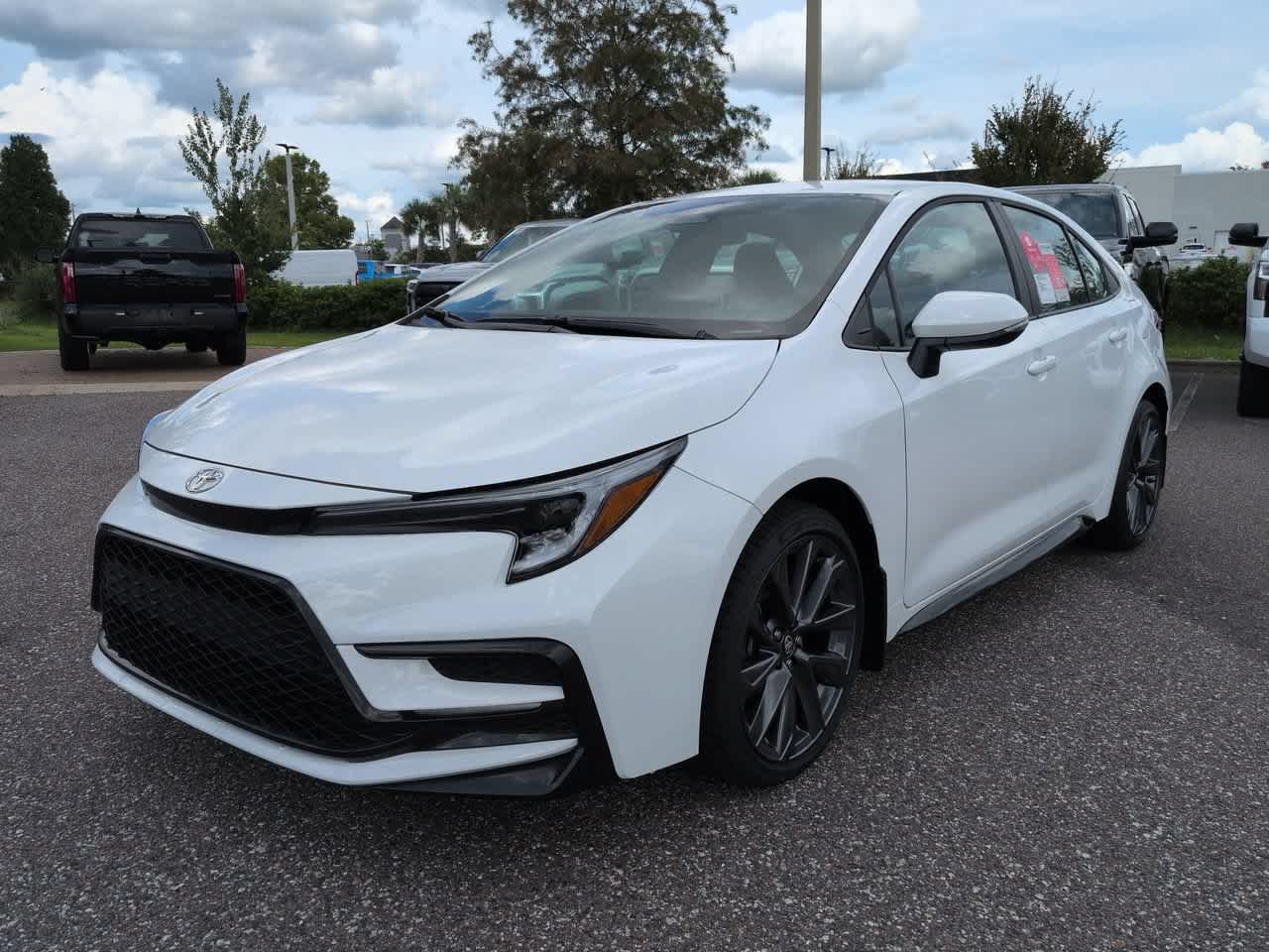New 2027 Toyota Corolla SE FWD image 2