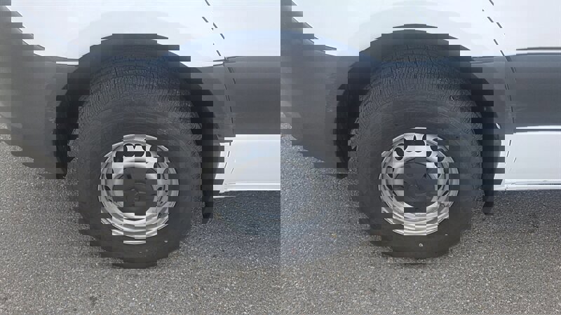 Used 2025 Mercedes-Benz Sprinter 2500 image 32