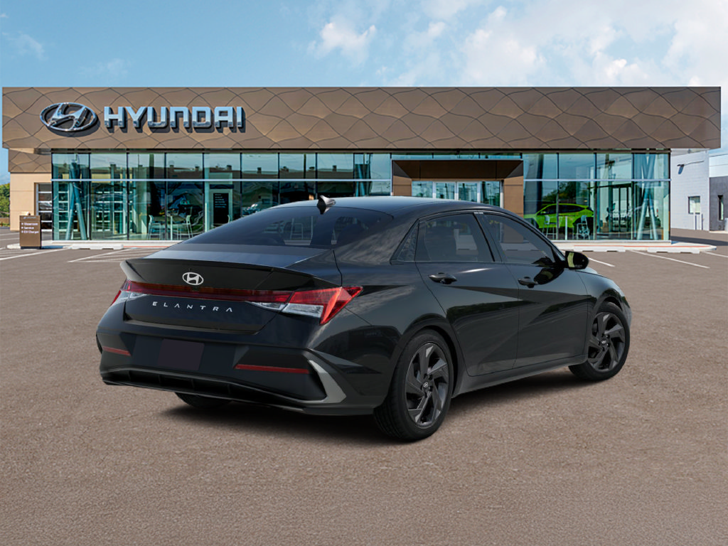 New 2026 Hyundai Elantra SEL Sport FWD image 5